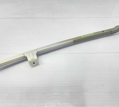 Guia Canaleta Dianteira Esquerda Toyota Hilux 2020/2022
