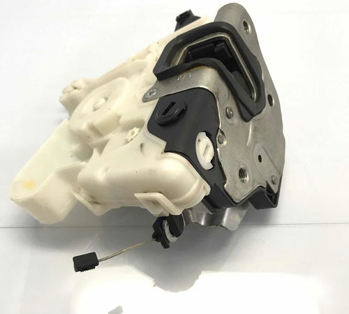 Fechadura Porta Traseira Esquerda Volkswagen Fox 2010/2014