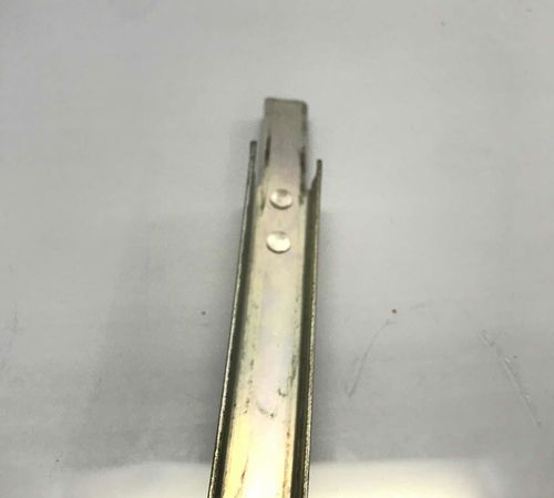 Guia Canaleta Vidro Dianteira Esquerda Volkswagen Fox 10/14
