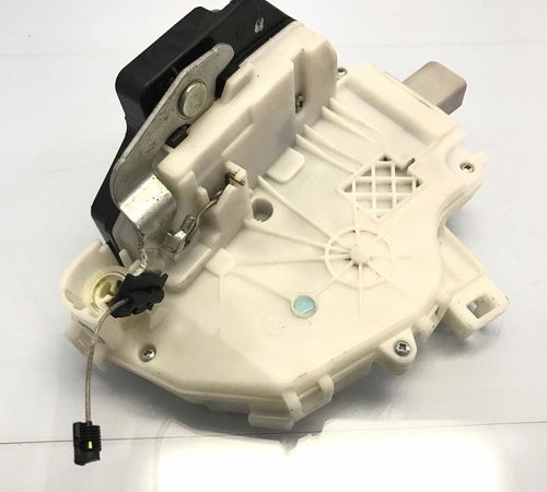 Fechadura Porta Dianteira Esquerda Volkswagen Fox 2010/2014