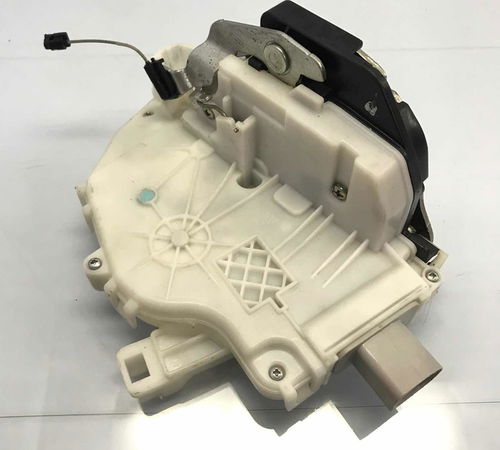 Fechadura Porta Dianteira Esquerda Volkswagen Fox 2010/2014