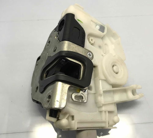 Fechadura Porta Dianteira Esquerda Volkswagen Fox 2010/2014