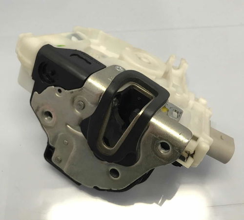 Fechadura Porta Dianteira Esquerda Volkswagen Fox 2010/2014