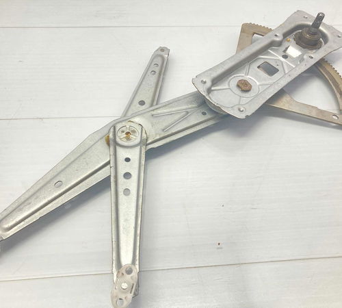 Máquina De Vidro Manual Dianteira Direita Gm Corsa 1998/2010
