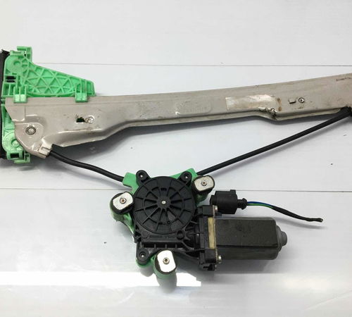 Máquina De Vidro Traseira Direita Volkswagen Space Fox 05/09
