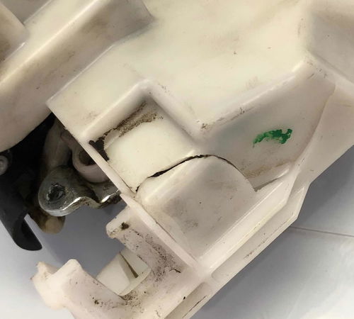 Fechadura Porta Traseira Direita Chevrolet Celta 2007/2015