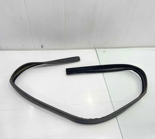 Borracha Canaleta Dianteira Esquerda Chevrolet Celta 2007/15