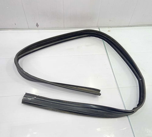Borracha Canaleta Dianteira Esquerda Chevrolet Celta 2007/15