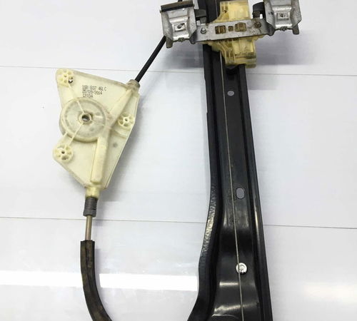 Máquina De Vidro Dianteira Esquerda Volkswagen Up 2013/2016