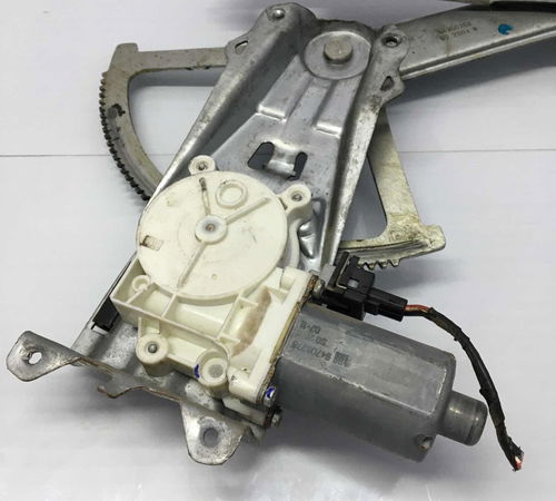 Máquina De Vidro Dianteiro Direito Chevrolet Corsa 2003/2011