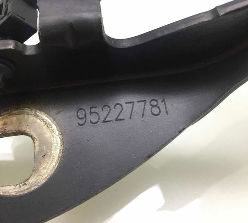 Dobradiça Esquerda Capô Dianteiro Chevrolet Cruze 2012/2017