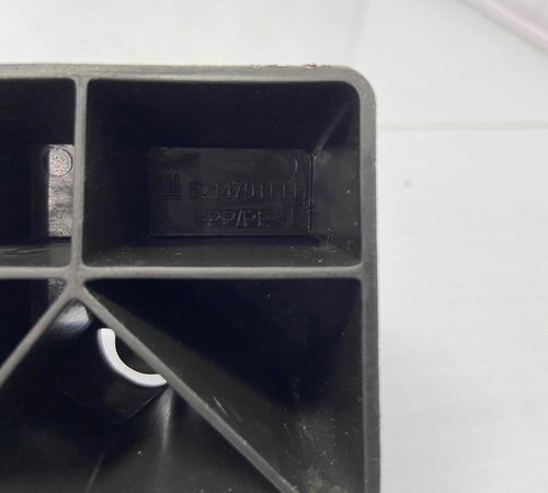 Limitador Vidro Traseira Esquerdo Chevrolet Onix 2013/2019