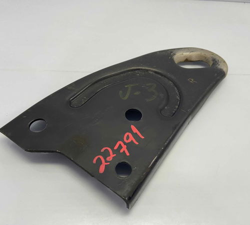 Suporte Travessa Radiador Direito Jac J3 2011/2013