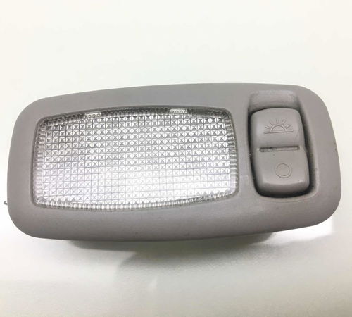 Luz Cortesia Lateral Direito Hyundai I30...