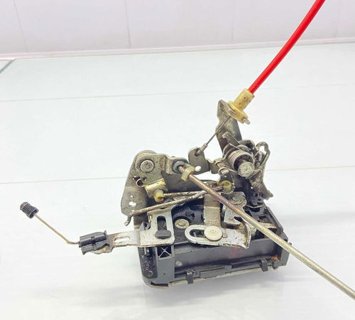 Fechadura Porta Dianteira Esquerda Vw  Spacefox 2006/2009