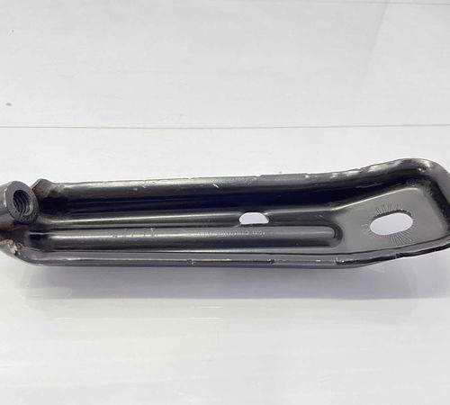 Suporte Travessa Radiador Audi A6 2013/2016