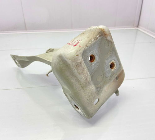 Suporte Pará-lama Esquerdo Renault Kangoo 2011/2018