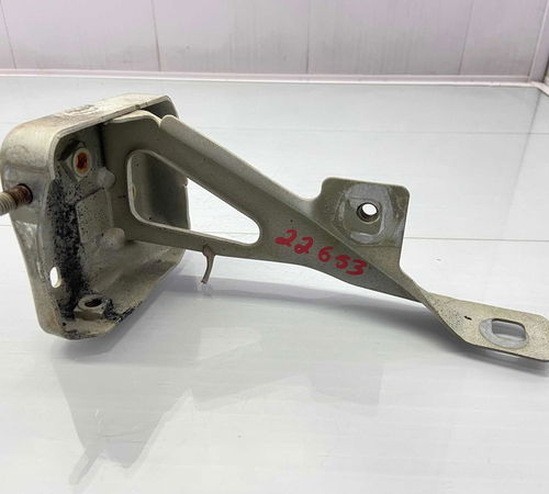Suporte Pará-lama Esquerdo Renault Kangoo 2011/2018