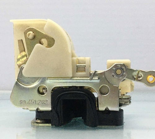 Fechadura Dianteira Direita Chevrolet Corsa 1998/2010