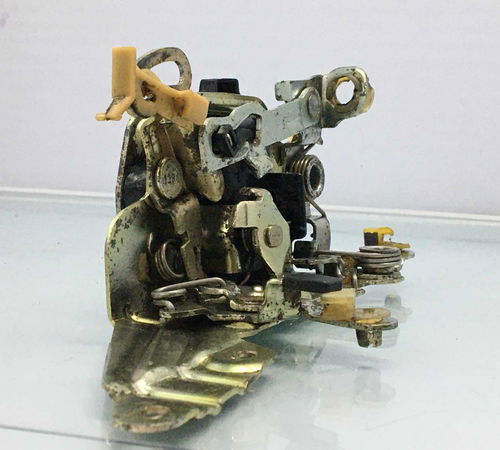 Fechadura Dianteira Chevrolet Corsa 1998/2010