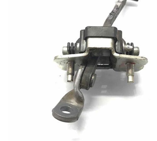 Limitador Porta Traseira Esquerda Renault Clio 2013/2016