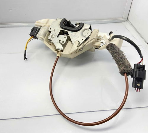 Fechadura Porta Dianteira Esquerda Volkswagen Fox 2010/2014