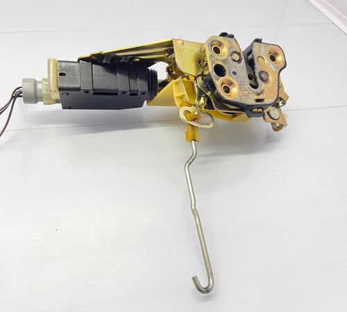 Fechadura Porta Dianteira Direita Gm Corsa 1998/2010