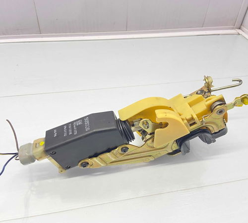Fechadura Porta Dianteira Direita Gm Corsa 1998/2010