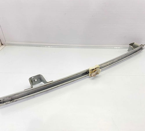 Guia Canaleta Vidro Dianteira Direita Gm Zafira 2003/2012