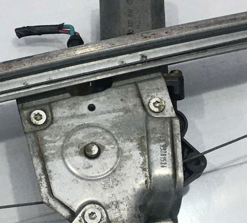 Máquina De Vidro Traseiro Direito Chevrolet Zafira 2003/2012