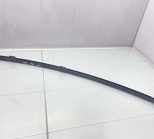 Guia Canaleta Vidro Traseira Esquerda Gm Zafira 2003/2012