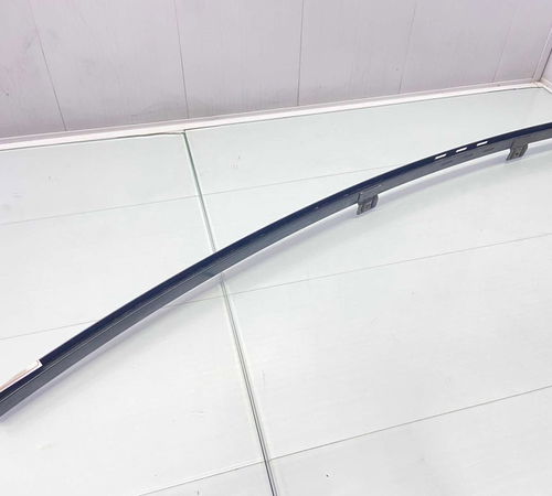 Guia Canaleta Vidro Traseira Esquerda Gm Zafira 2003/2012