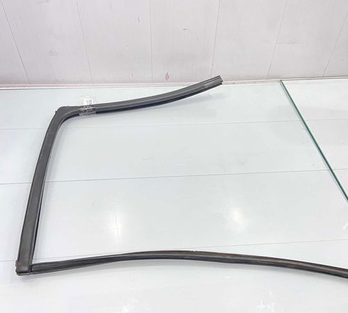 Borracha Canaleta Traseira Esquerda Renault Clio 2013/2016