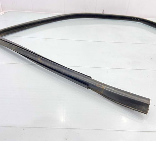 Borracha Canaleta Dianteira Direita Ford Fiesta 2003/2014