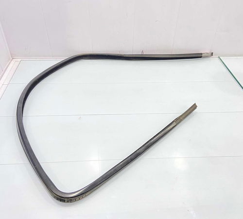 Borracha Canaleta Dianteira Direita Ford Fiesta 2003/2014