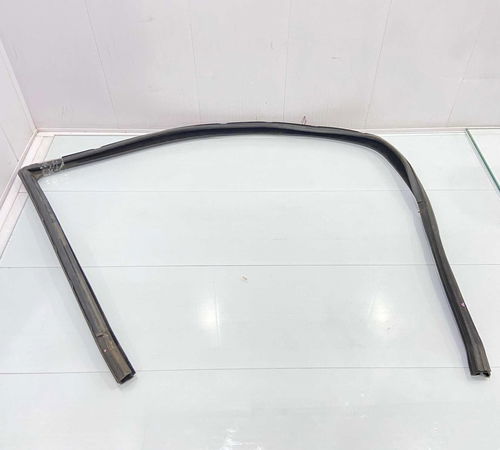 Borracha Canaleta Dianteira Direita Fiat Palio 2004/2016