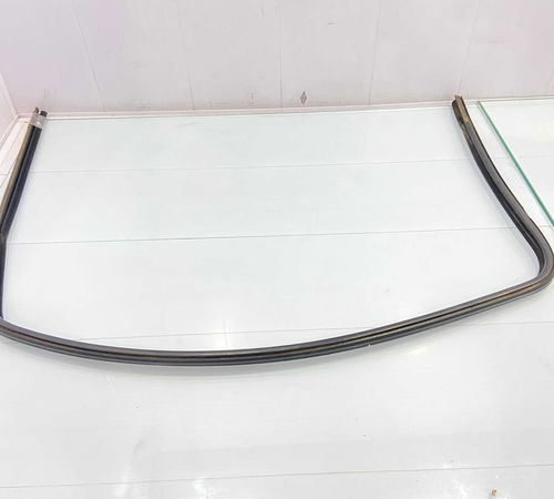 Borracha Canaleta Dianteira Direita Gm Corsa 2003/2011