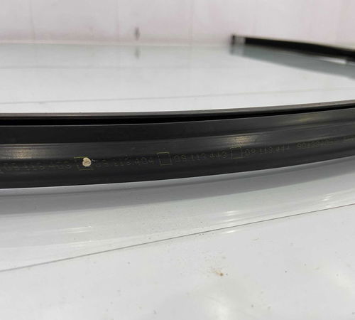 Borracha Canaleta Dianteira Direita Gm Corsa 2003/2011