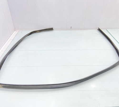 Borracha Canaleta Dianteira Direita Gm Corsa 1998/2010