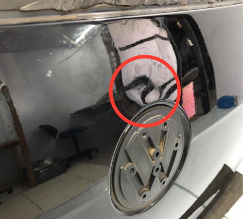 Capô Tampa Traseira Volkswagen Fox 2010/2014 Com Detalhes