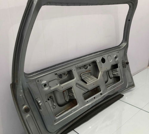 Capô Tampa Traseira Chevrolet Corsa Wagon 1999/2002