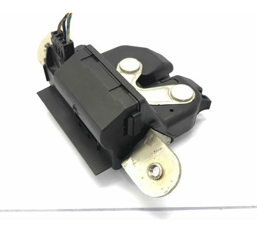 Fechadura Capô Tampa Traseira Fiat Idea Adventure 2011/2018