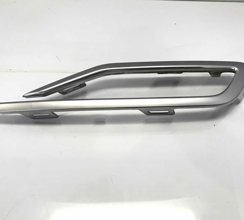 Moldura Refletor Olho De Gato Esquerdo Vw Nivus 2020/2023