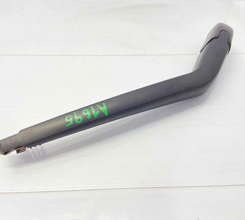 Braço Limpador Capô Traseiro Toyota Etios 2013/2021