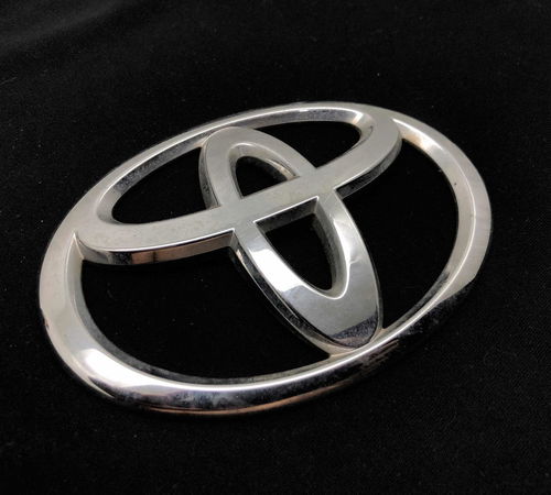 Emblema Logo Capô Traseiro Toyota Etios Hatch 2013/2022