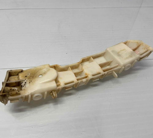 Guia Pára-choque Dianteiro Direito Renault Sandero 2015/2019