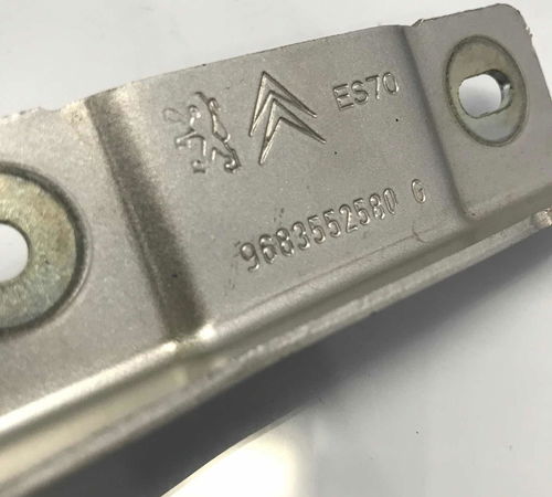Dobradiça Esquerda Capô Dianteiro Citroën C3 2013/2020