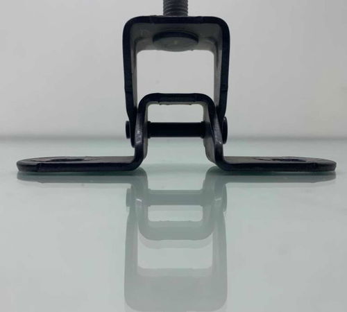 Dobradiça Porta Dianteira Direita Chevrolet Onix 2013/2019