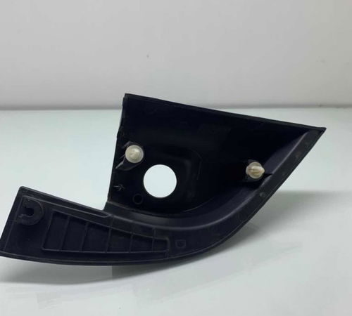 Moldura Interna Retrovisor Direito Chevrolet Onix 2013/2019
