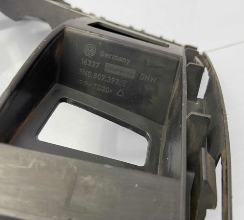 Guia Suporte Esquerdo Pára-choque Traseiro Vw Tiguan 2012/17